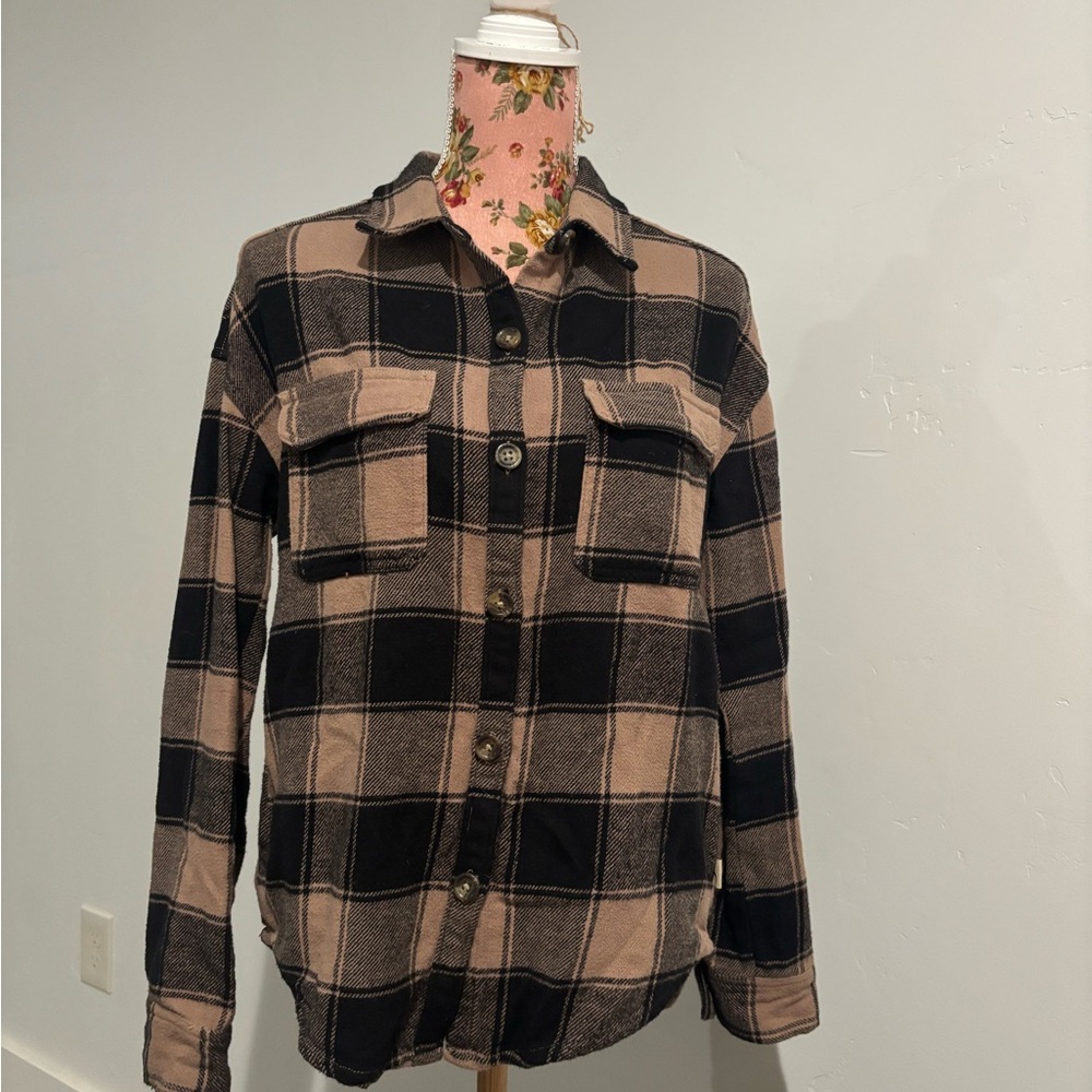 Plaid Button-Up Shirt in Black and Tan